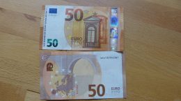 Billetes falsos de 50 euros
