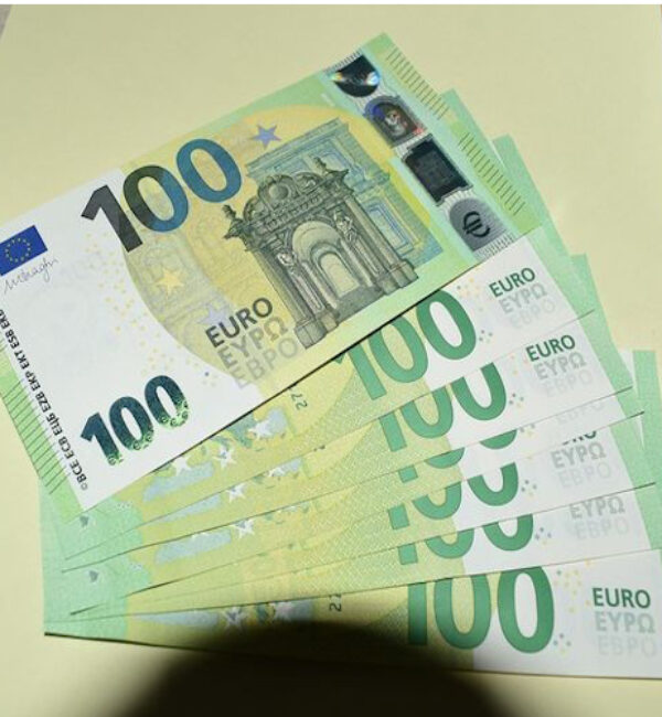 Comprar dinero falso en línea